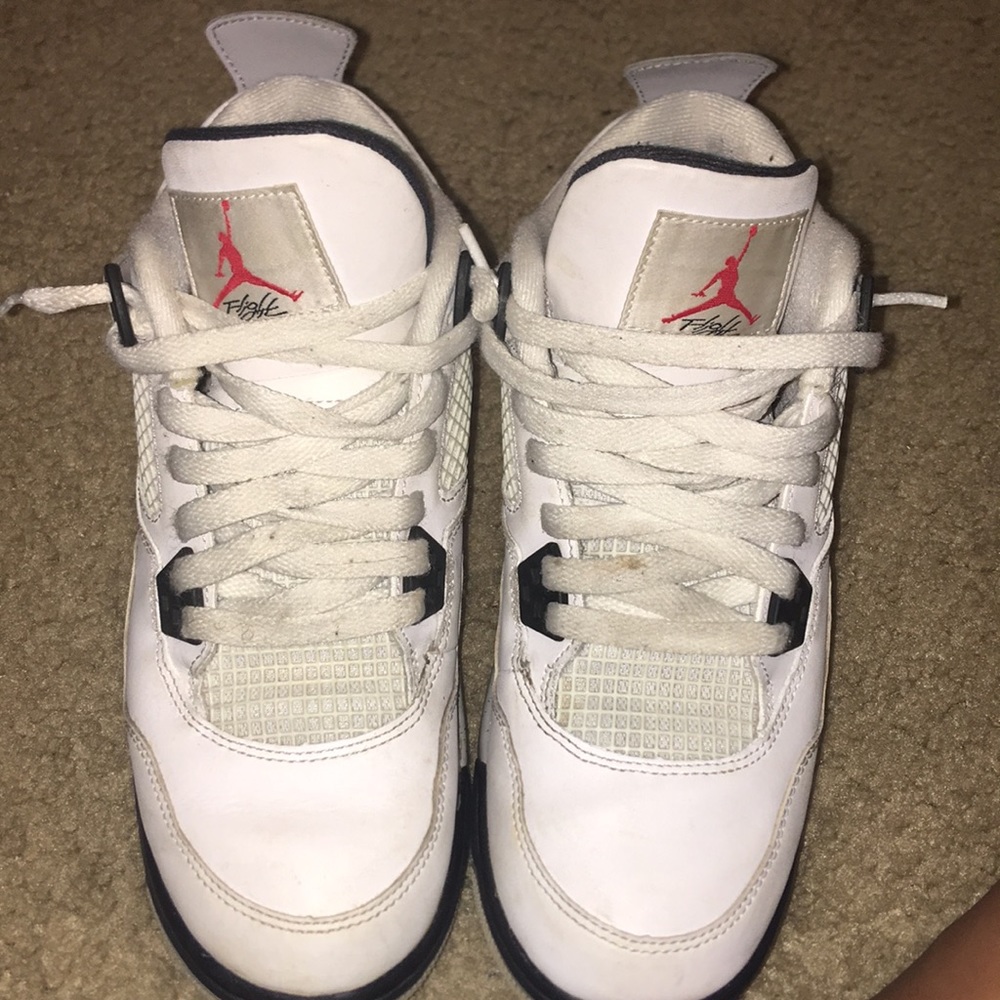 Retro Jordan 4s Cement Size 6Y